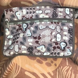 Lesportsac messenger bag, Vintage early 1990s!